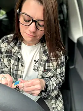 Snapshot of LadyLena1 chatting on October 21, 2025, 6:08 pm LadyLena1 online show from October 21, 2025, 6:08 pm