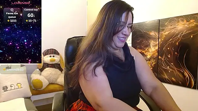 amalia brunette online show from December 14, 2025, 12:49 am