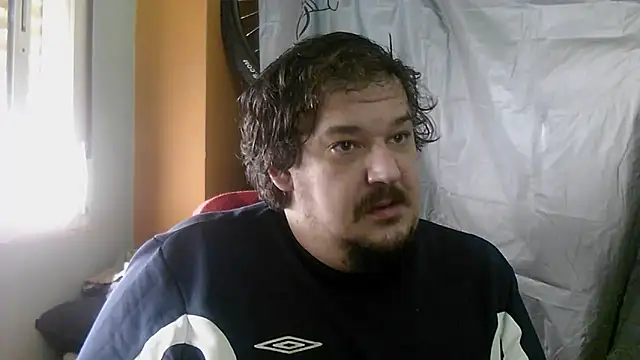 Snapshot of porkorossy chatting on February 9, 2026, 9:46 am porkorossy online show from February 9, 2026, 9:46 am