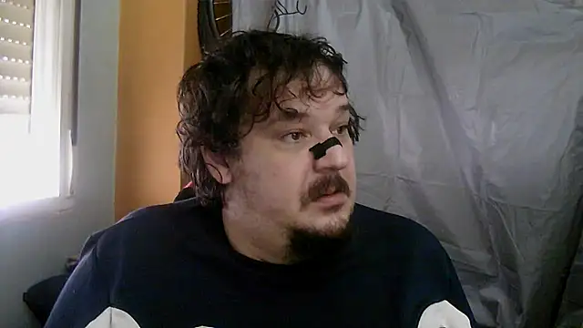 Snapshot of porkorossy chatting on February 10, 2026, 8:29 am porkorossy online show from February 10, 2026, 8:29 am