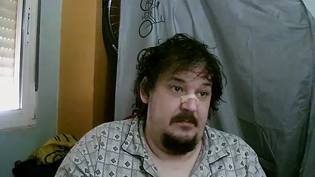 Snapshot of porkorossy chatting on February 20, 2026, 8:16 am porkorossy online show from February 20, 2026, 8:16 am