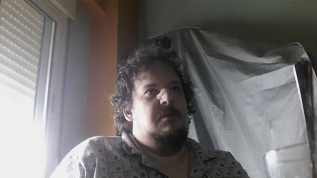 Snapshot of porkorossy chatting on February 21, 2026, 8:37 am porkorossy online show from February 21, 2026, 8:37 am