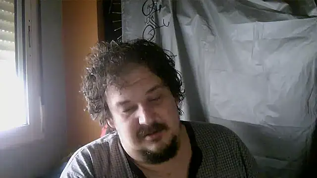 Snapshot of porkorossy chatting on February 24, 2026, 8:01 am porkorossy online show from February 24, 2026, 8:01 am