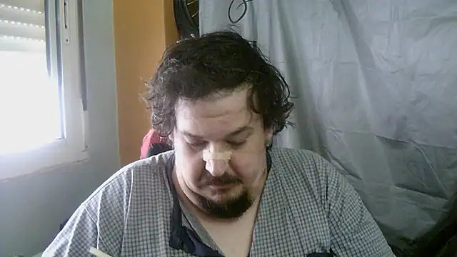 Snapshot of porkorossy chatting on February 25, 2026, 8:24 am porkorossy online show from February 25, 2026, 8:24 am