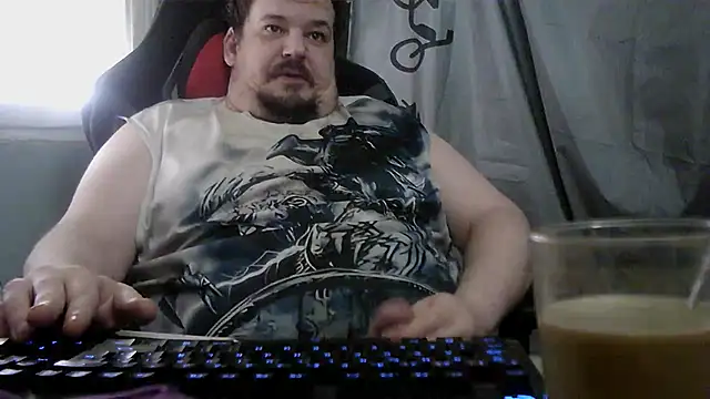 porkorossy online show from May 15, 2026, 7:15 am