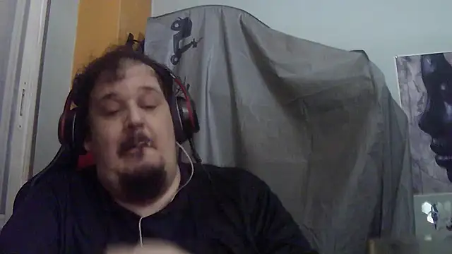 Snapshot of porkorossy chatting on July 4, 2026, 9:32 pm porkorossy online show from July 4, 2026, 9:32 pm