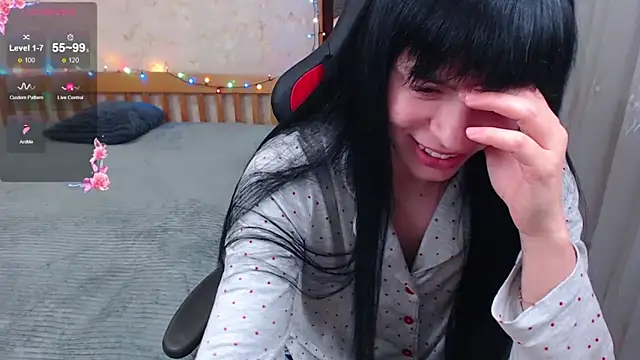 JuicyJess online show from December 18, 2025, 9:21 pm