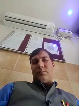 Snapshot of ZIMMY25 chatting on February 28, 2025, 8:53 am ZIMMY25 online show from February 28, 2025, 8:53 am