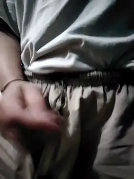 Snapshot of ZIMMY25 chatting on March 22, 2025, 3:41 am ZIMMY25 online show from March 22, 2025, 3:41 am