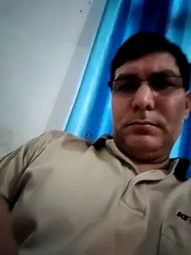 Snapshot of ZIMMY25 chatting on October 8, 2025, 5:49 am ZIMMY25 online show from October 8, 2025, 5:49 am