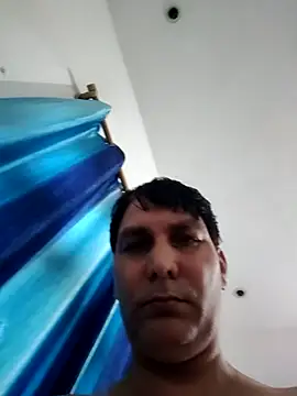 Snapshot of ZIMMY25 chatting on October 13, 2025, 5:40 am ZIMMY25 online show from October 13, 2025, 5:40 am