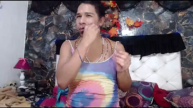 DesireDirtyTS   online show from October 1, 2025, 12:22 pm