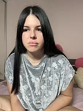 Annatrybebetter online show from March 7, 2025, 9:48 pm