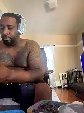 Snapshot of K1NGD916 chatting on September 15, 2025, 7:47 pm K1NGD916 online show from September 15, 2025, 7:47 pm