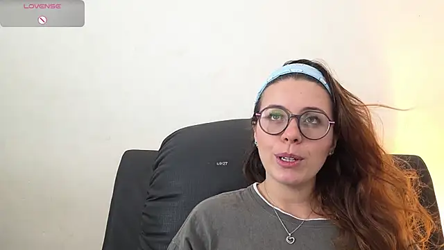 irinasweet27 online show from September 10, 2025, 12:21 am