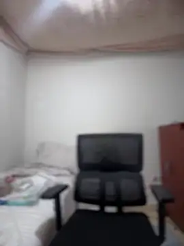 lilian prada online show from April 17, 2026, 7:50 pm