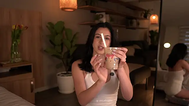 Snapshot of afrodita__25 chatting on August 1, 2026, 11:03 pm afrodita 25 online show from August 1, 2026, 11:03 pm