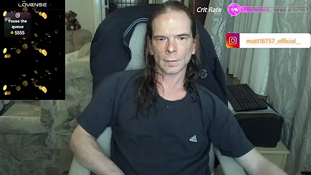 Snapshot of living_manors_2 chatting on January 14, 2025, 9:30 pm living manors 2 online show from January 14, 2025, 9:30 pm