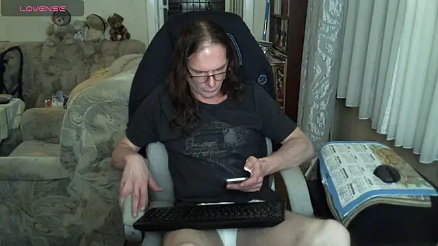 Snapshot of living_manors_2 chatting on January 27, 2025, 10:38 pm living manors 2 online show from January 27, 2025, 10:38 pm