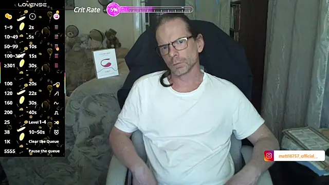 Snapshot of living_manors_2 chatting on February 4, 2025, 9:52 pm living manors 2 online show from February 4, 2025, 9:52 pm