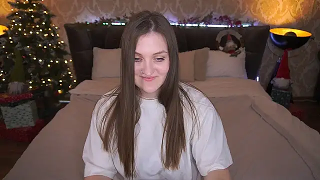 Snapshot of EmmyCharmm chatting on January 1, 2025, 1:05 pm EmmyCharmm online show from January 1, 2025, 1:05 pm