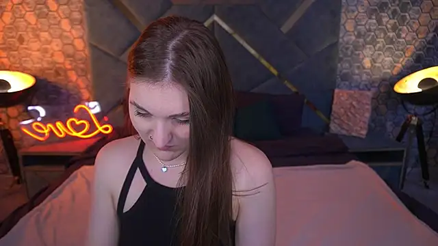 Snapshot of EmmyCharmm chatting on September 26, 2025, 6:06 am EmmyCharmm online show from September 26, 2025, 6:06 am