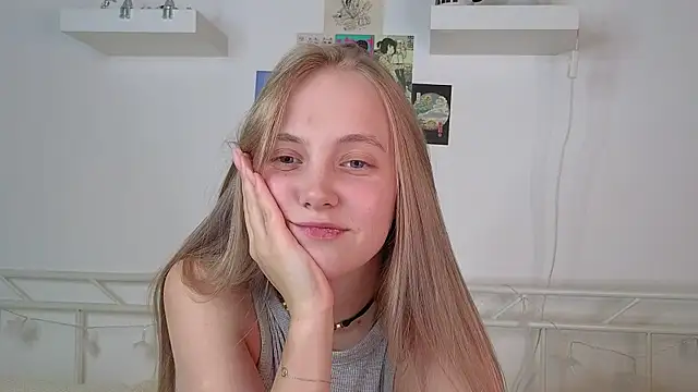 Snapshot of _Appr0ved_ chatting on February 11, 2025, 6:11 pm Appr0ved online show from February 11, 2025, 6:11 pm