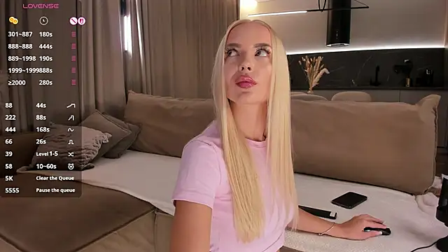 eva m1racle  online show from November 2, 2025, 8:44 pm