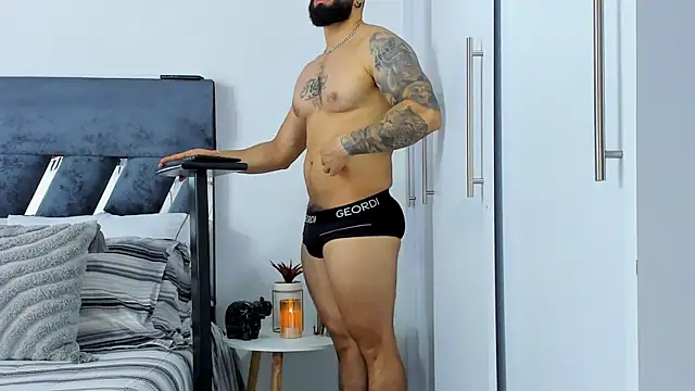 Zack Froone online show from November 13, 2025, 12:37 pm