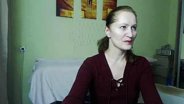 Snapshot of AmellyGrand chatting on December 18, 2024, 8:03 pm AmellyGrand online show from December 18, 2024, 8:03 pm