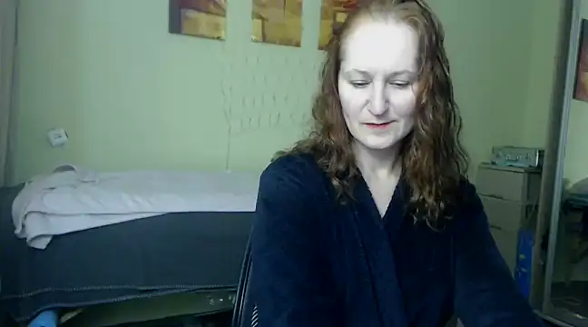 Snapshot of AmellyGrand chatting on January 17, 2025, 8:33 pm AmellyGrand online show from January 17, 2025, 8:33 pm