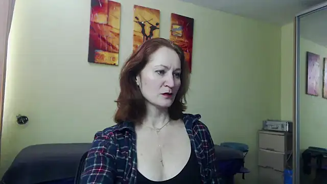 Snapshot of AmellyGrand chatting on February 17, 2025, 11:34 am AmellyGrand online show from February 17, 2025, 11:34 am