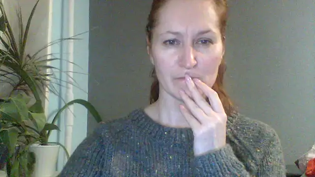 Snapshot of AmellyGrand chatting on February 27, 2025, 6:42 pm AmellyGrand online show from February 27, 2025, 6:42 pm