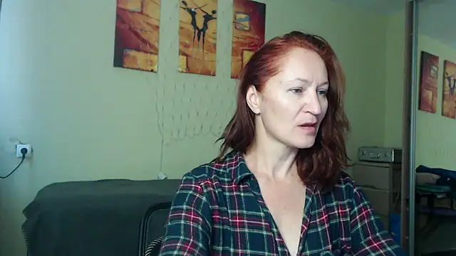 Snapshot of AmellyGrand chatting on September 13, 2025, 5:51 am AmellyGrand online show from September 13, 2025, 5:51 am