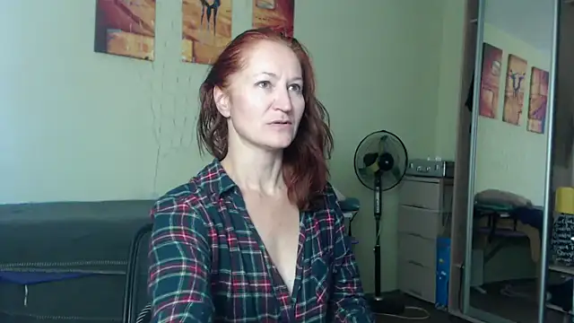 Snapshot of AmellyGrand chatting on September 19, 2025, 6:37 am AmellyGrand online show from September 19, 2025, 6:37 am