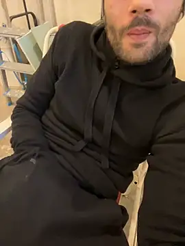 Snapshot of athenphysics chatting on January 13, 2025, 3:36 pm athenphysics online show from January 13, 2025, 3:36 pm