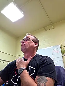 Snapshot of Cockrub1 chatting on February 17, 2026, 11:50 am Cockrub1 online show from February 17, 2026, 11:50 am