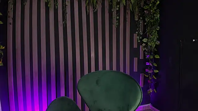 Snapshot of Kleeopatra_ chatting on January 26, 2025, 12:26 am Kleeopatra online show from January 26, 2025, 12:26 am