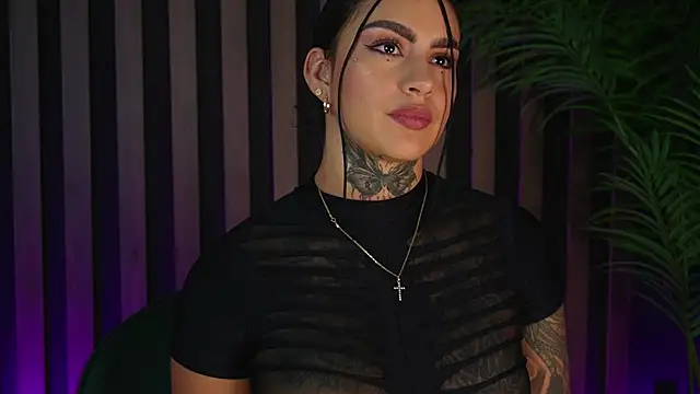 Snapshot of Kleeopatra_ chatting on February 23, 2025, 1:02 am Kleeopatra online show from February 23, 2025, 1:02 am