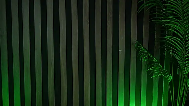 Snapshot of Kleeopatra_ chatting on March 11, 2025, 12:33 am Kleeopatra online show from March 11, 2025, 12:33 am