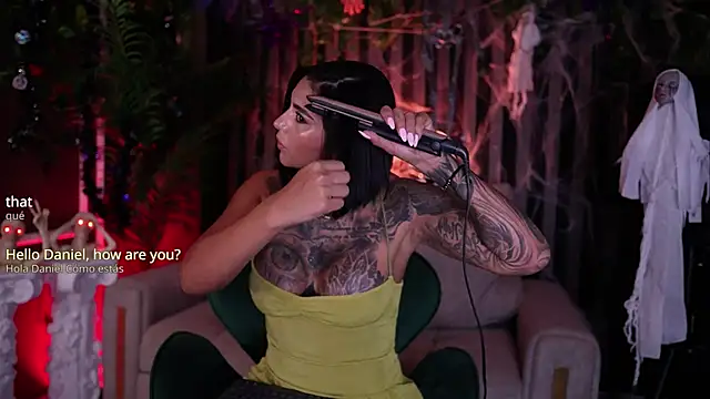 Snapshot of Kleeopatra_ chatting on October 8, 2025, 7:11 pm Kleeopatra online show from October 8, 2025, 7:11 pm