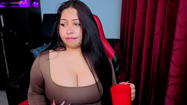 charlotee lovee69 online show from March 1, 2026, 12:12 am