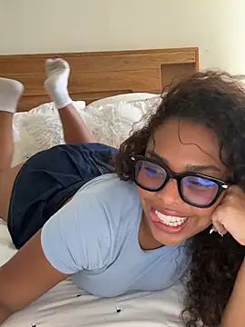 Snapshot of kailacollin chatting on July 15, 2026, 6:46 pm kailacollin online show from July 15, 2026, 6:46 pm