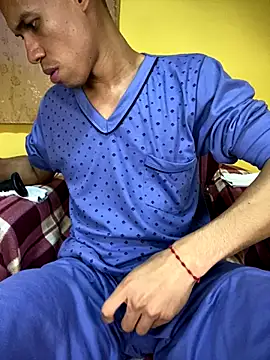 MoiseXxx 777 online show from December 8, 2024, 4:46 am