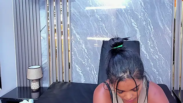 CiaraHarris online show from December 14, 2024, 2:01 am