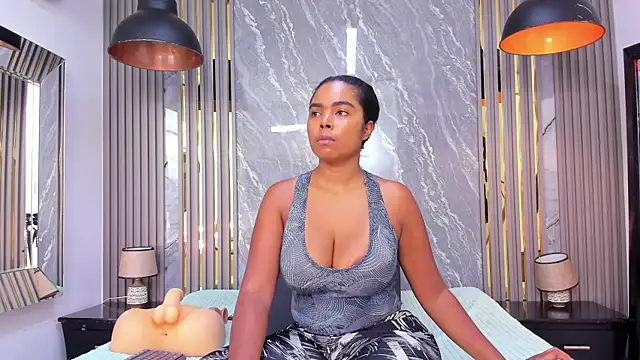 CiaraHarris online show from February 18, 2025, 7:09 pm