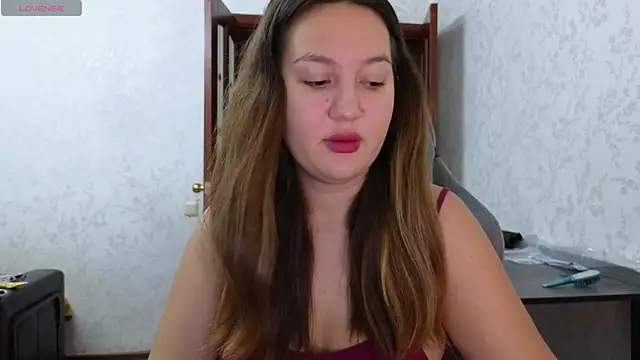 Snapshot of Nelly_Fischer chatting on August 8, 2026, 6:32 pm Nelly Fischer online show from August 8, 2026, 6:32 pm