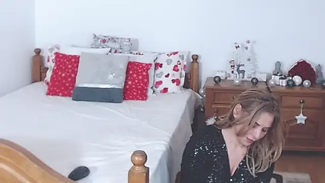 evamaria2024 online show from December 18, 2024, 8:09 am