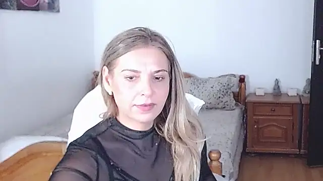 evamaria2024 online show from September 9, 2025, 7:30 am