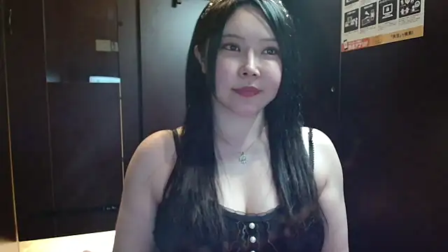 Snapshot of NATINATU252525 chatting on June 14, 2026, 1:02 pm NATINATU252525 online show from June 14, 2026, 1:02 pm
